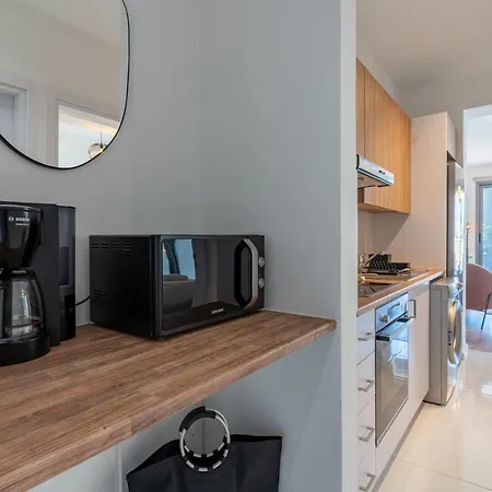 Vanilla'S Prime 1-Bedroom Apartment In Larnaca Exterior photo